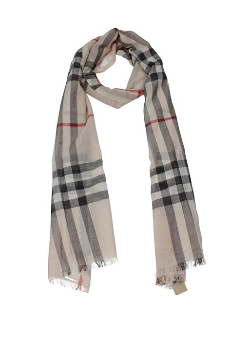 Women’s Burberry 16 Foulards 